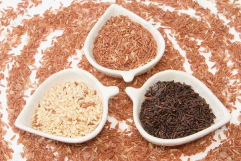 Khác biệt gạo trắng và gạo lứt